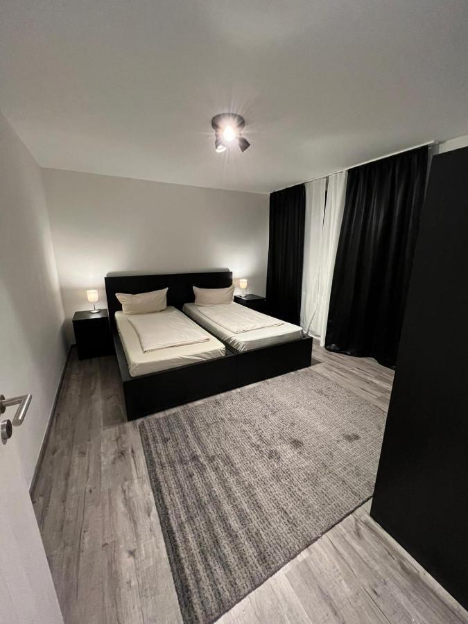 Apartment E & N