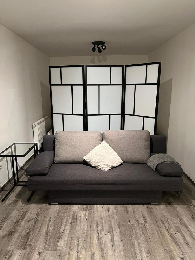 Apartment E & N *