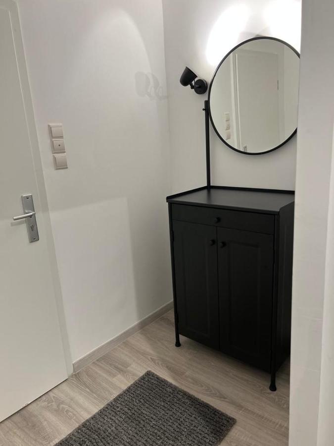 Apartment E & N *