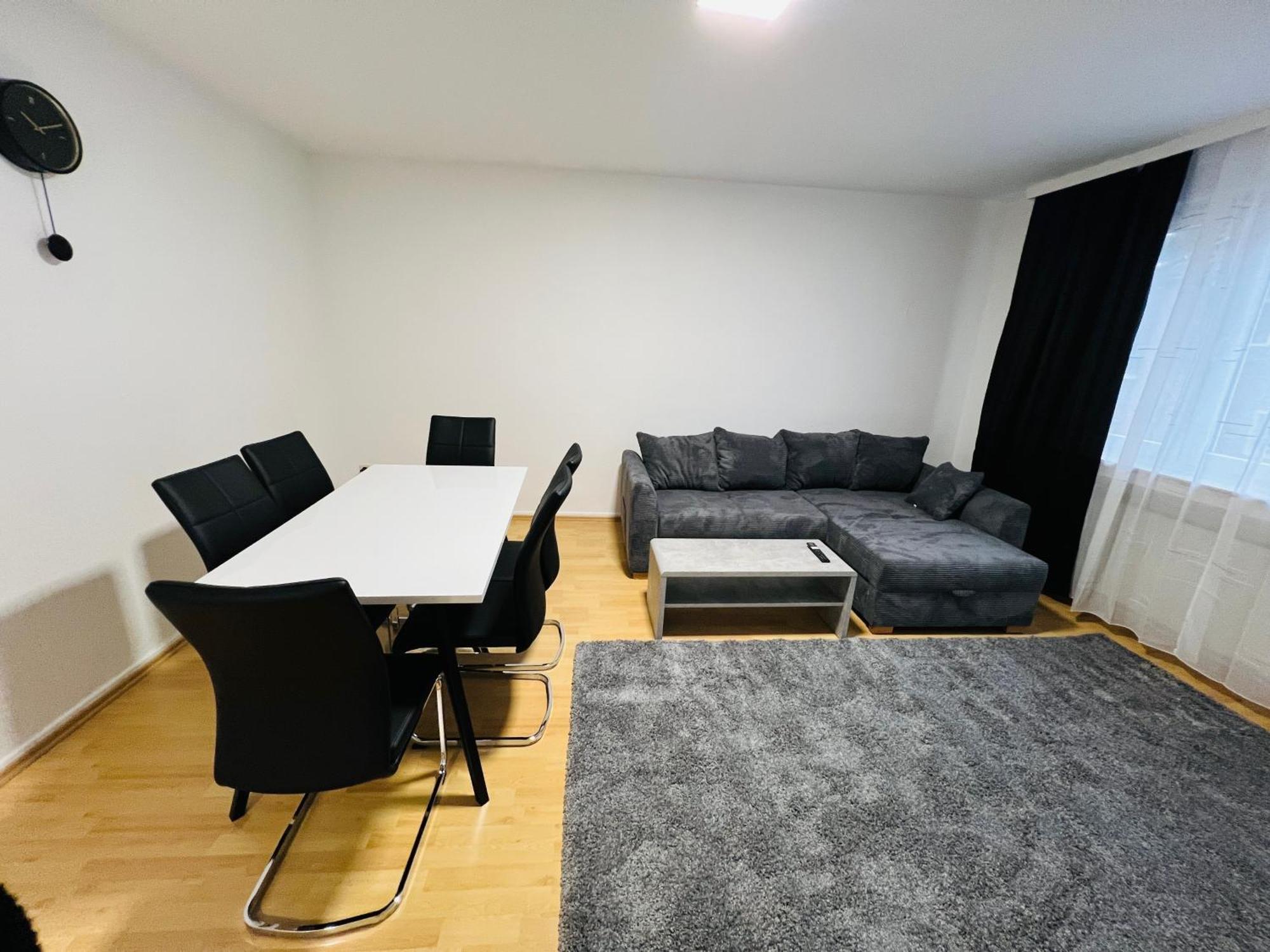 E & N Apartment *